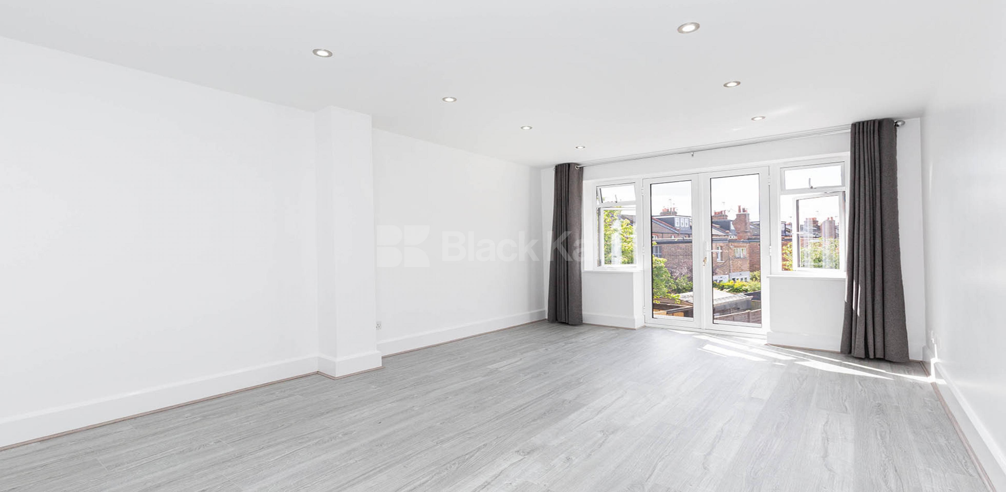 			NEWLY RENOVATED 2 BED, 2 Bedroom, 1 bath, 1 reception Apartment			 Beechwood Road, CROUCH END N8 N8
